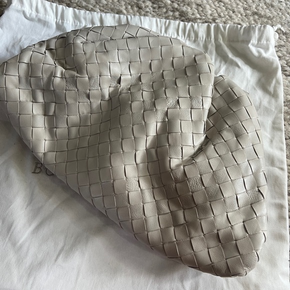 Bottega Venetta Large Clutch - Picture 3 of 9